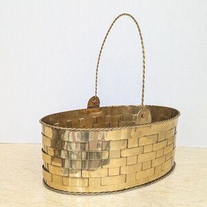 Vintage Brass Woven Shiny Oval Decorative Basket With Movable Handle Cottagecore